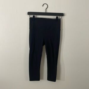 Athleta Black Cropped Leggings